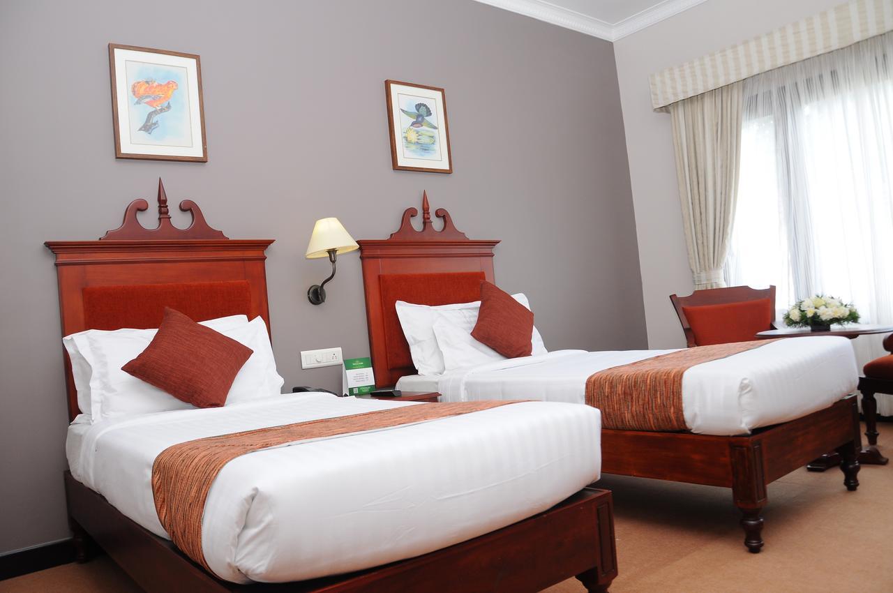 Vijayapark Hotel Kaduturutti Exteriör bild